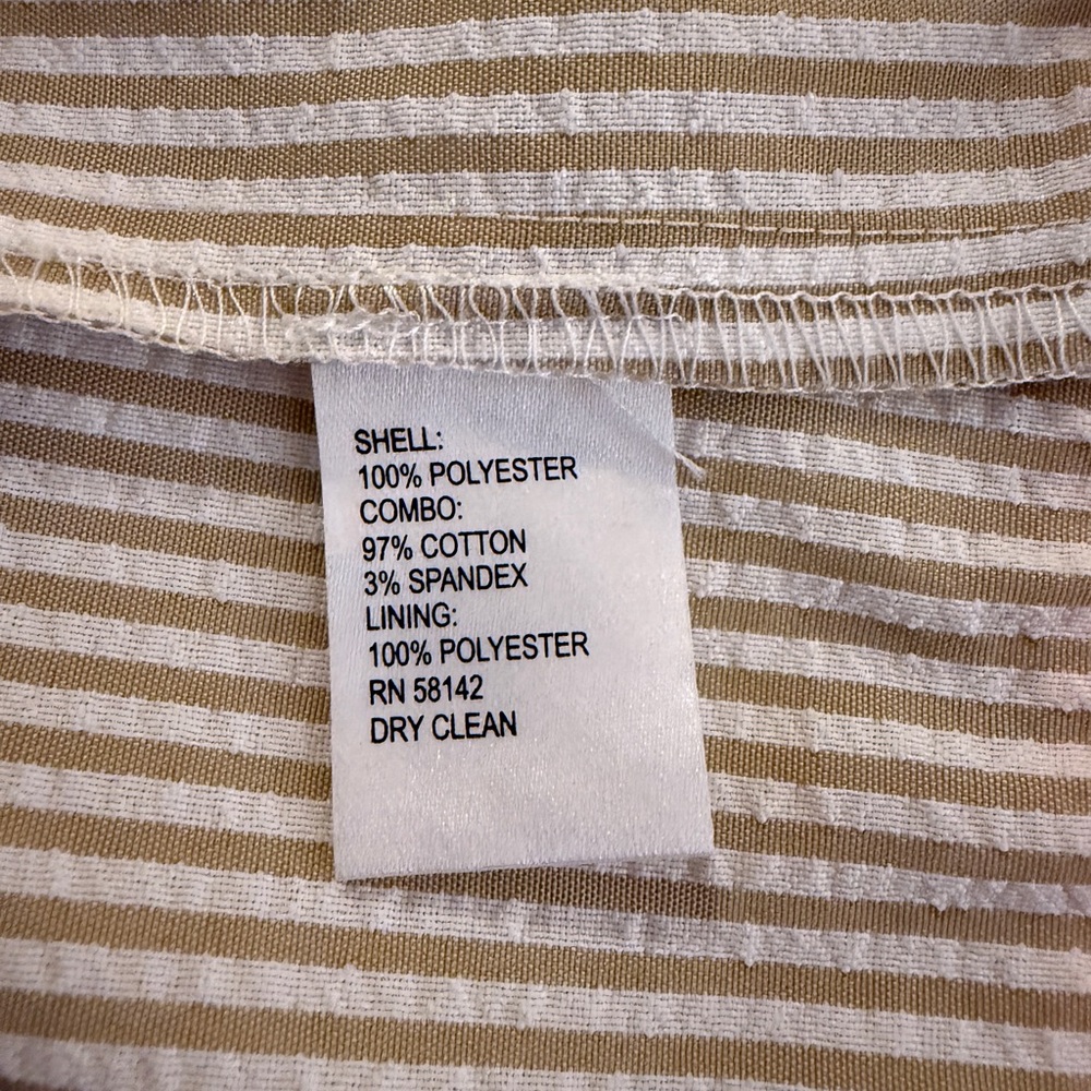 London Times NWT Seersucker Striped Dress with Peach Accents and Open Back - Picture 7 of 8
